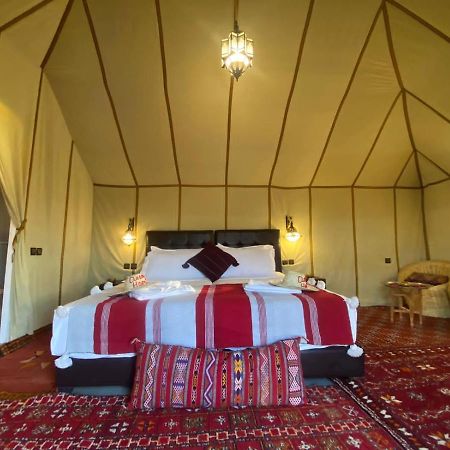 Готель Merzouga-Traditional-Camp Екстер'єр фото